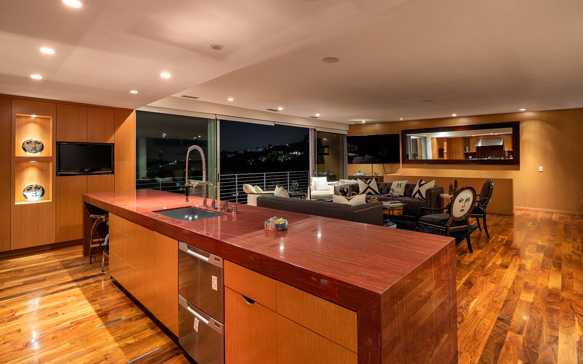 listing-img