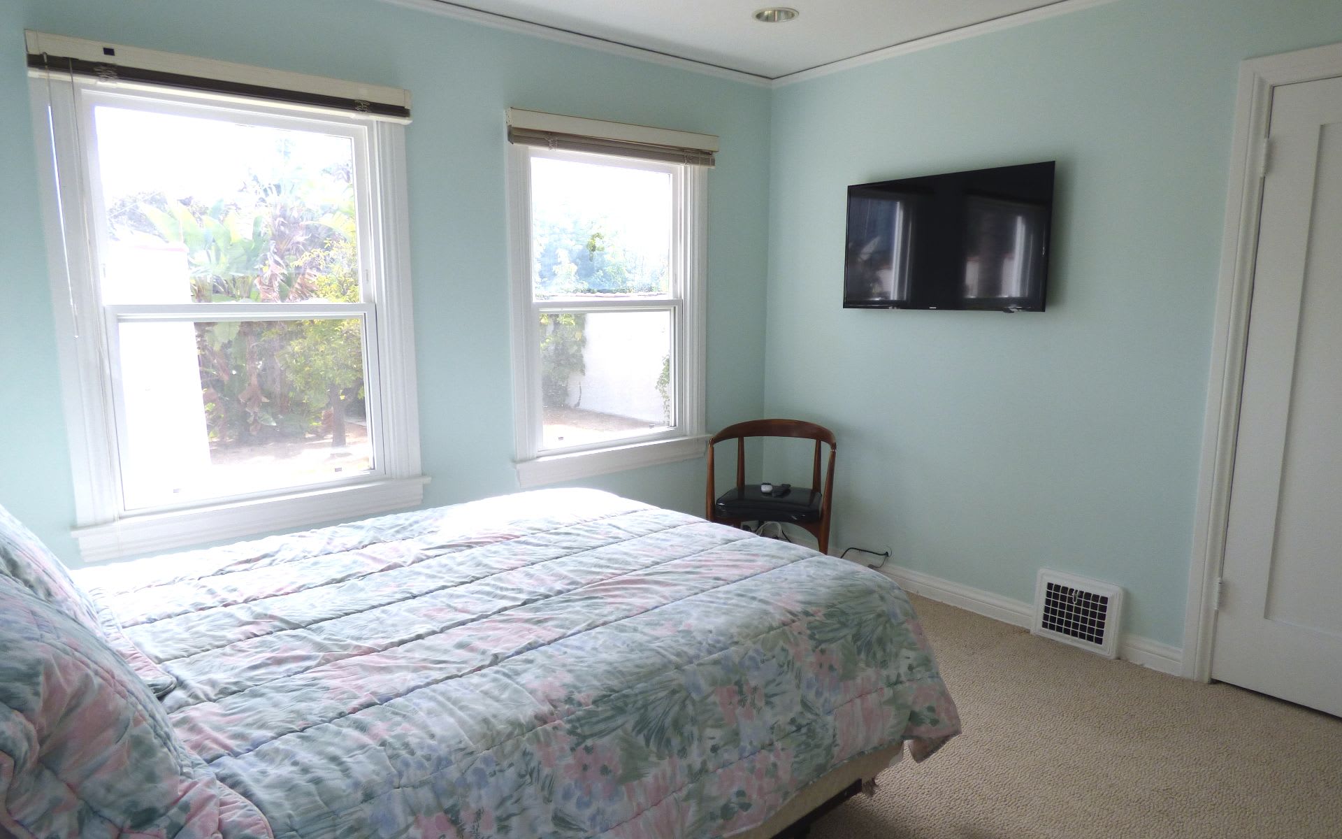 listing-img