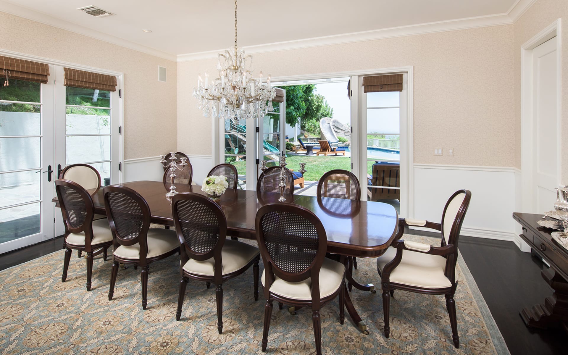 listing-img