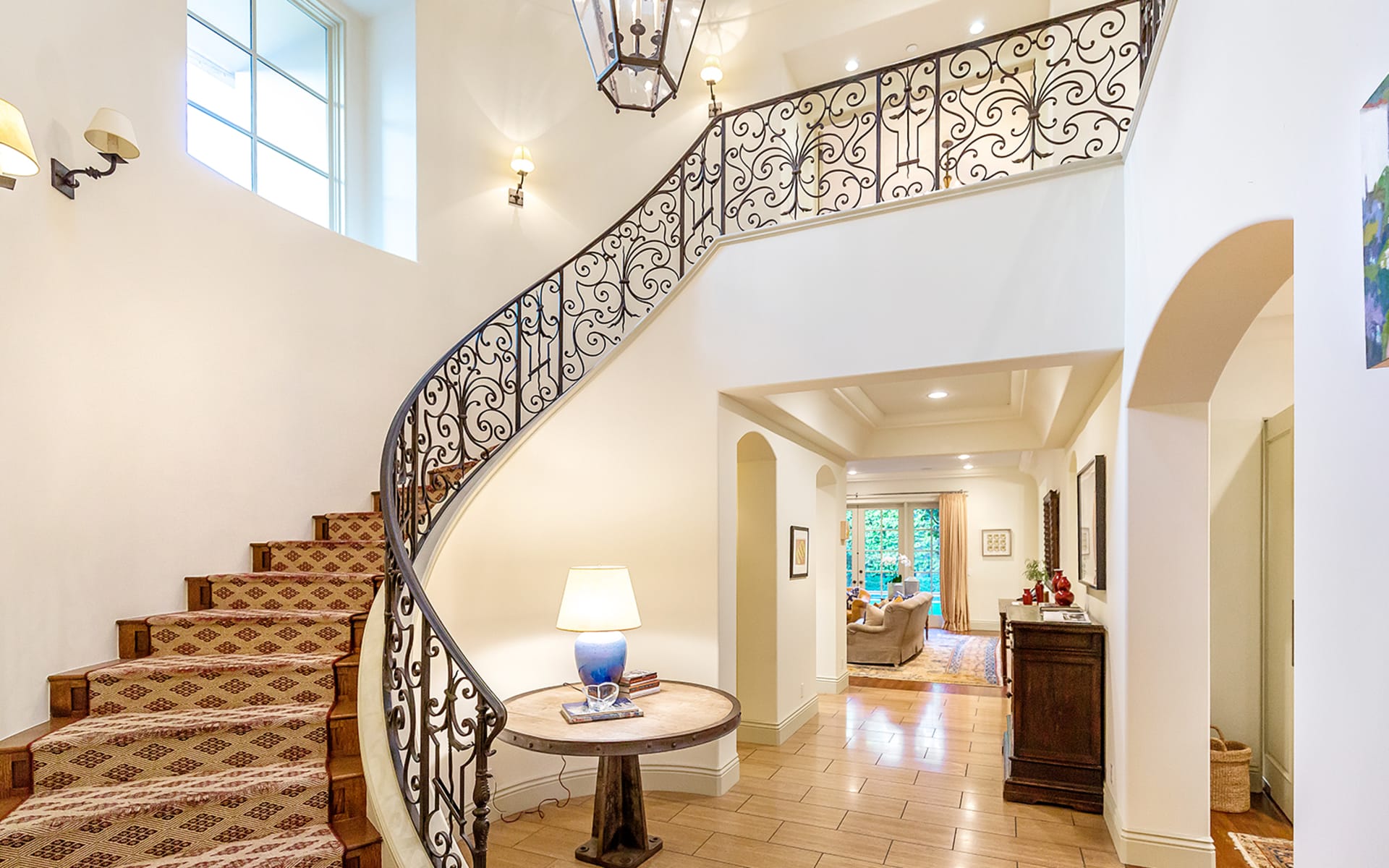 listing-img