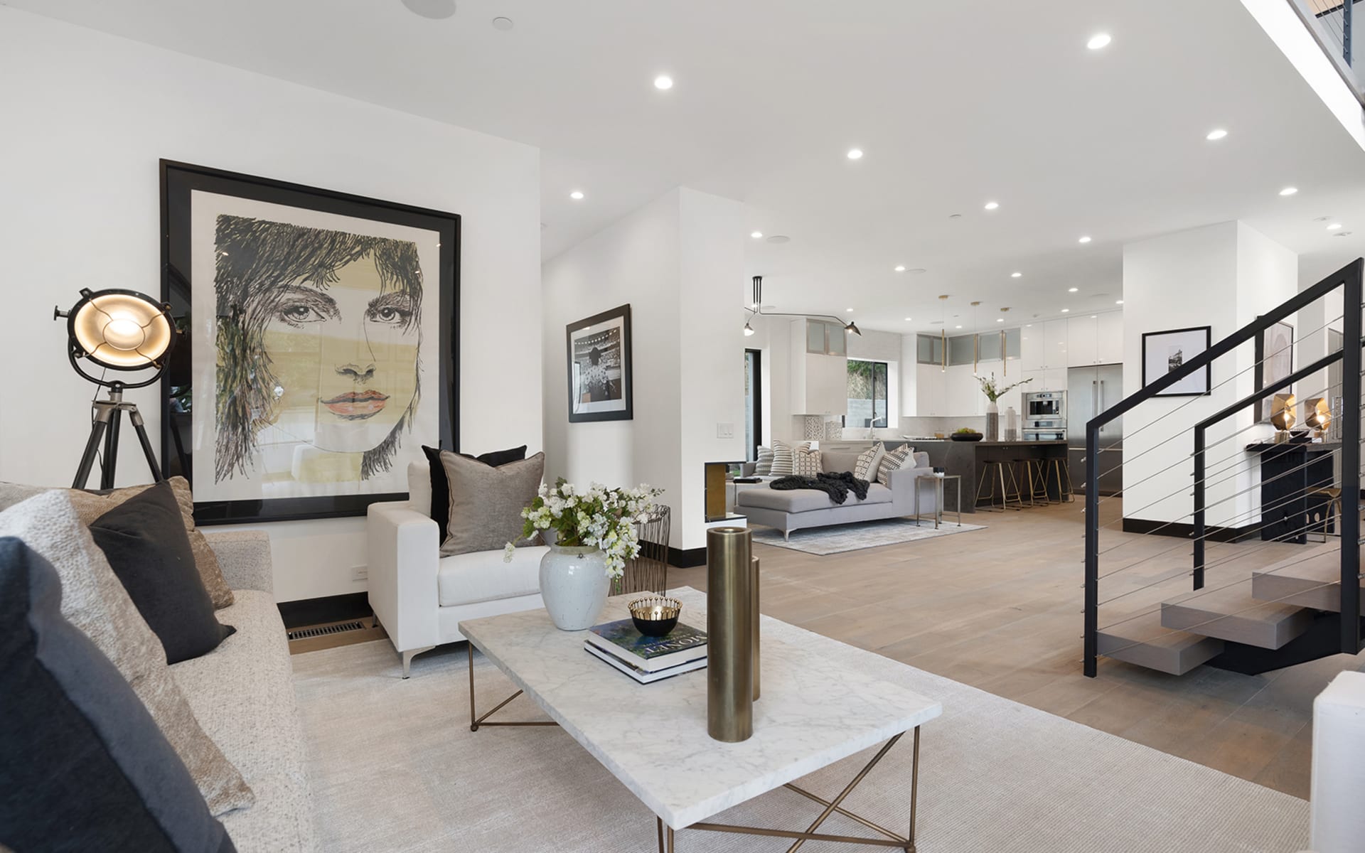listing-img