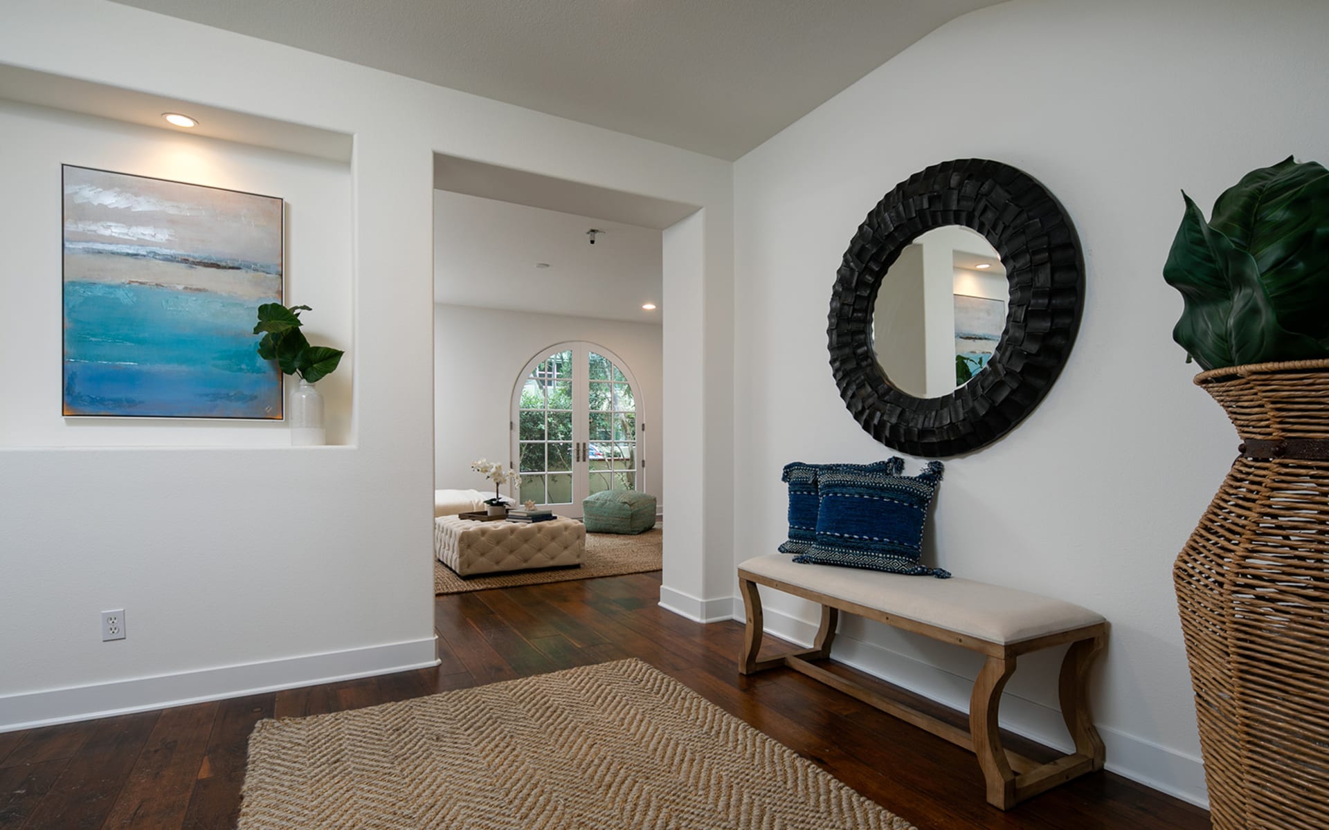listing-img
