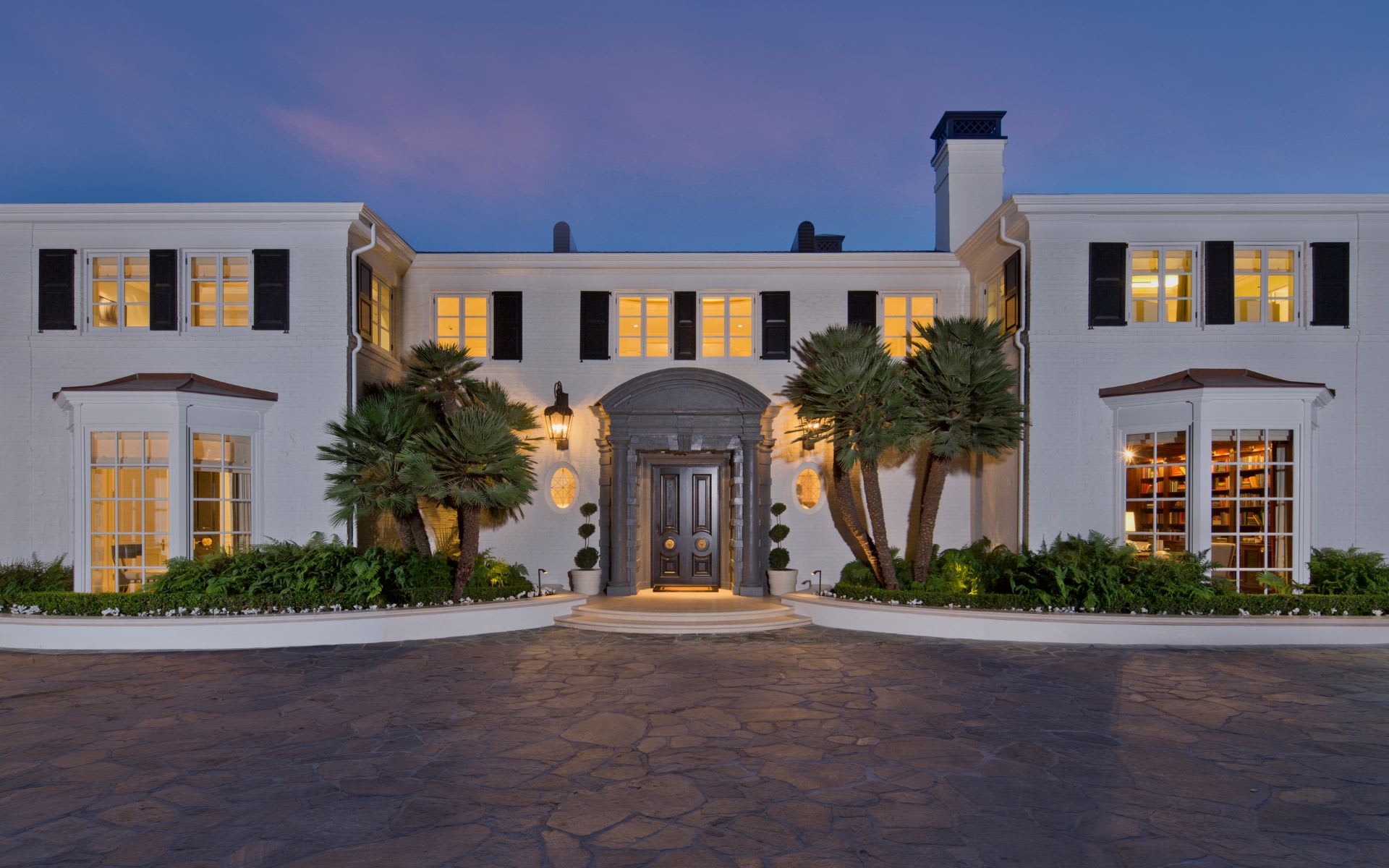 gm house on the hill ワンピース 90 Enchanting Historic Los Feliz Tudor home | Beyond Shelter