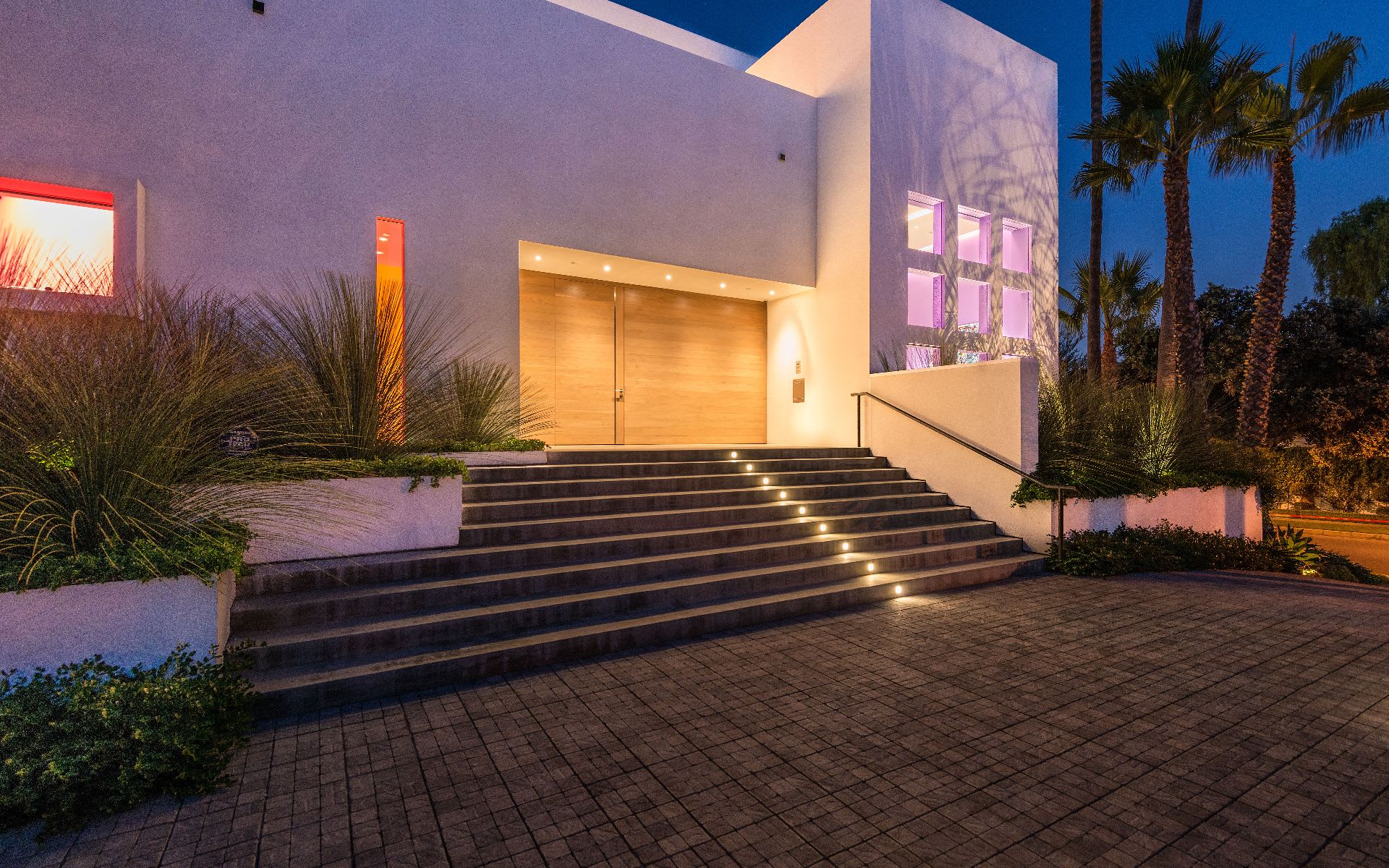 listing-img