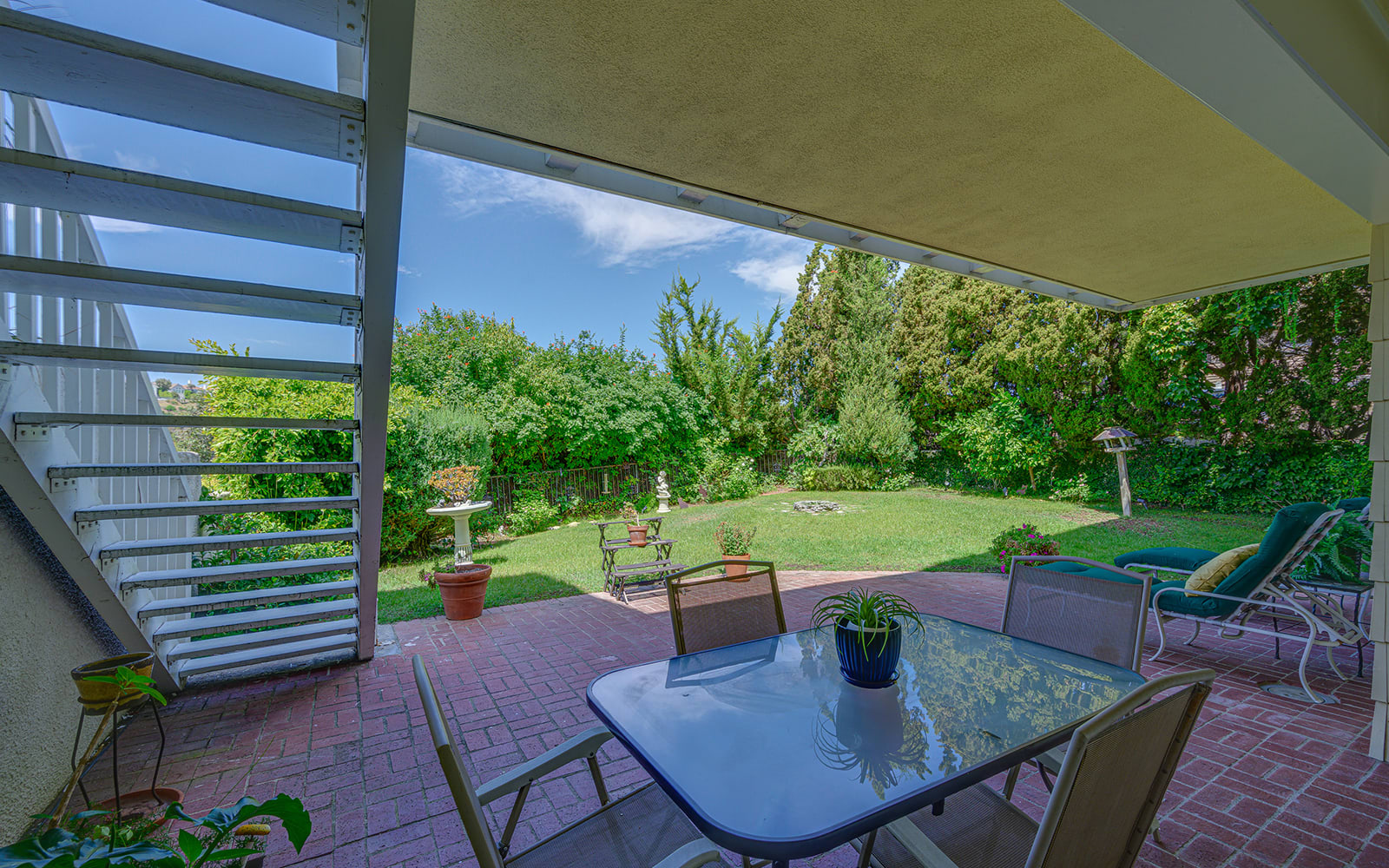listing-img