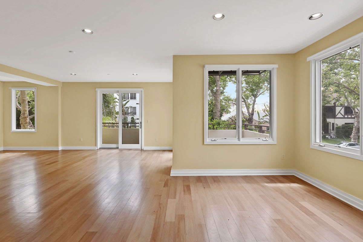 listing-img