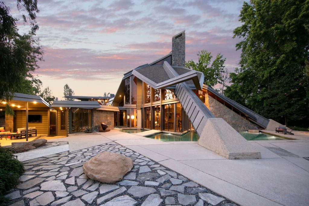 Wilt Chamberlain’s Bel-Air mansion hits the market at $14.9 million