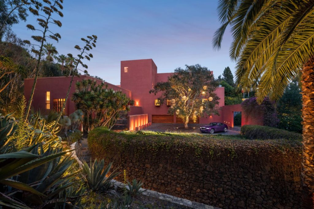 The Iconic Style of Ricardo Legoretta