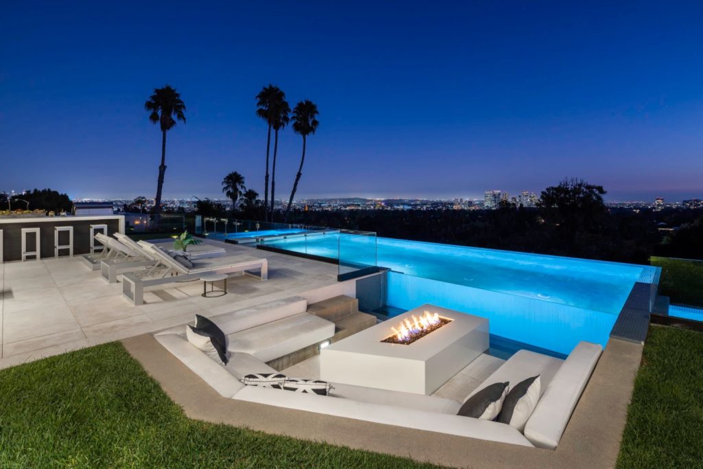 Jonathan Nash talks LA real estate with BBC News