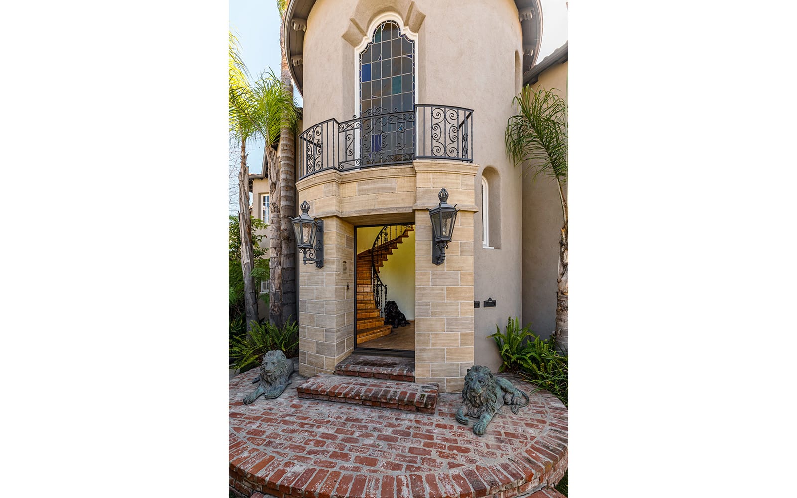 listing-img