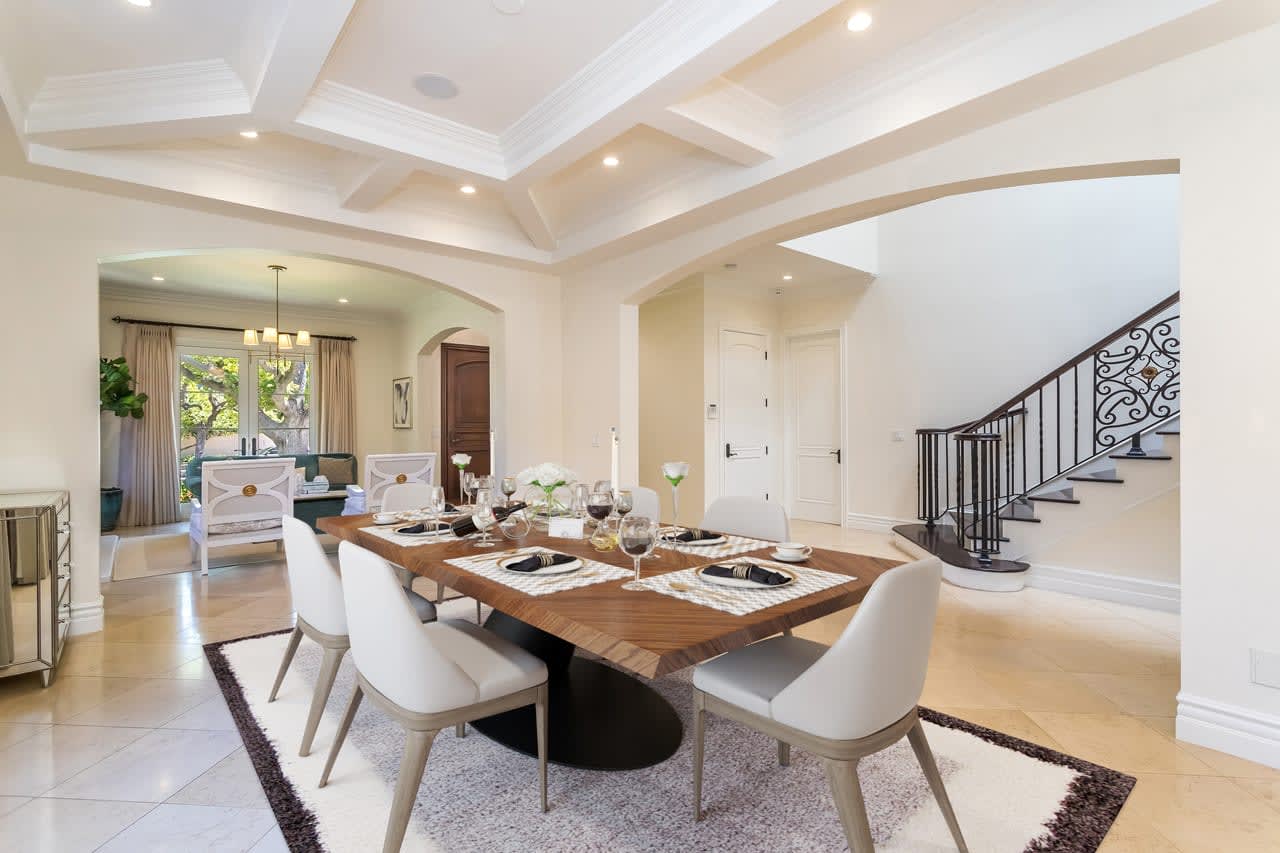 listing-img