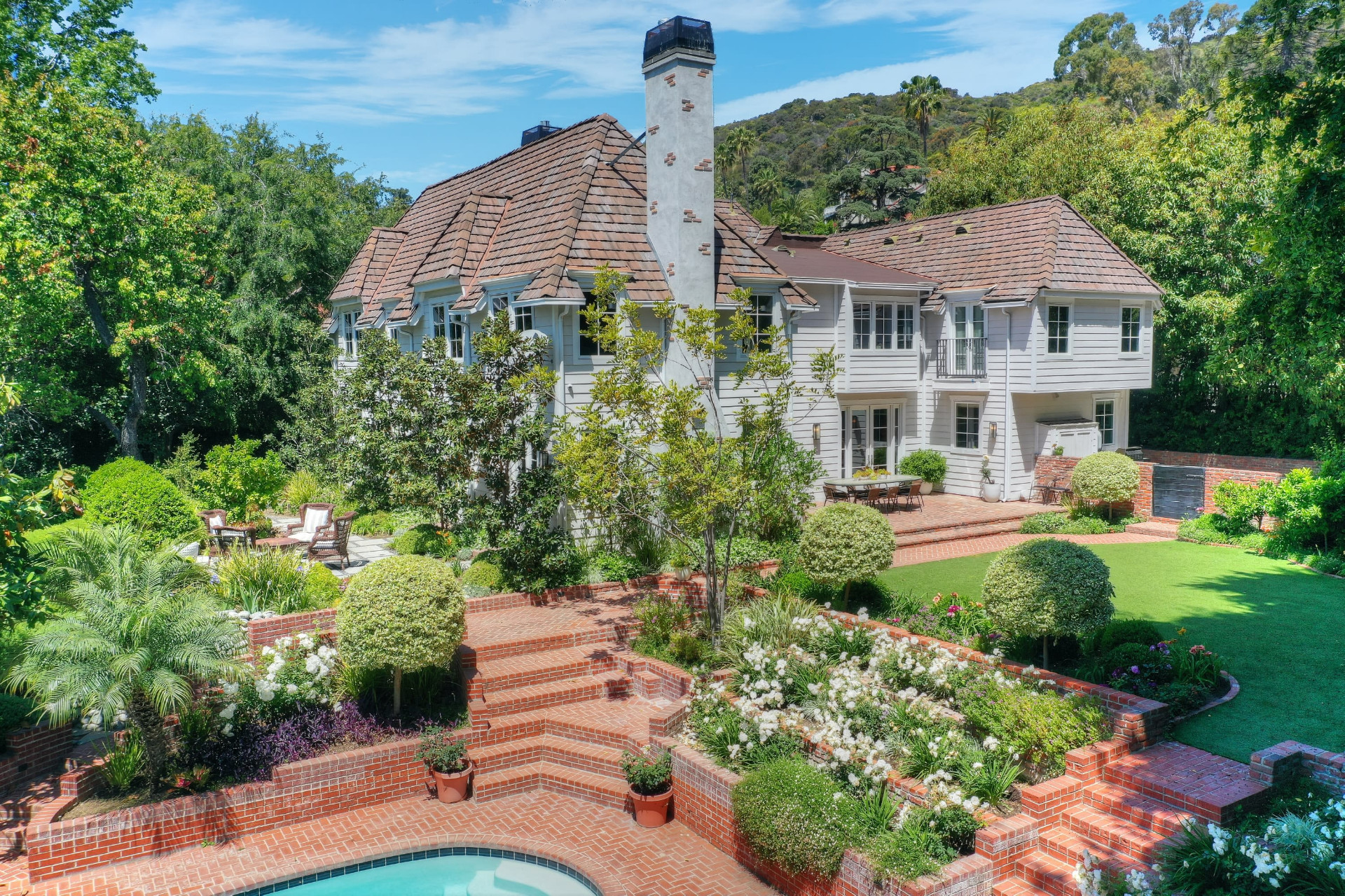 Nelson House – haunted house