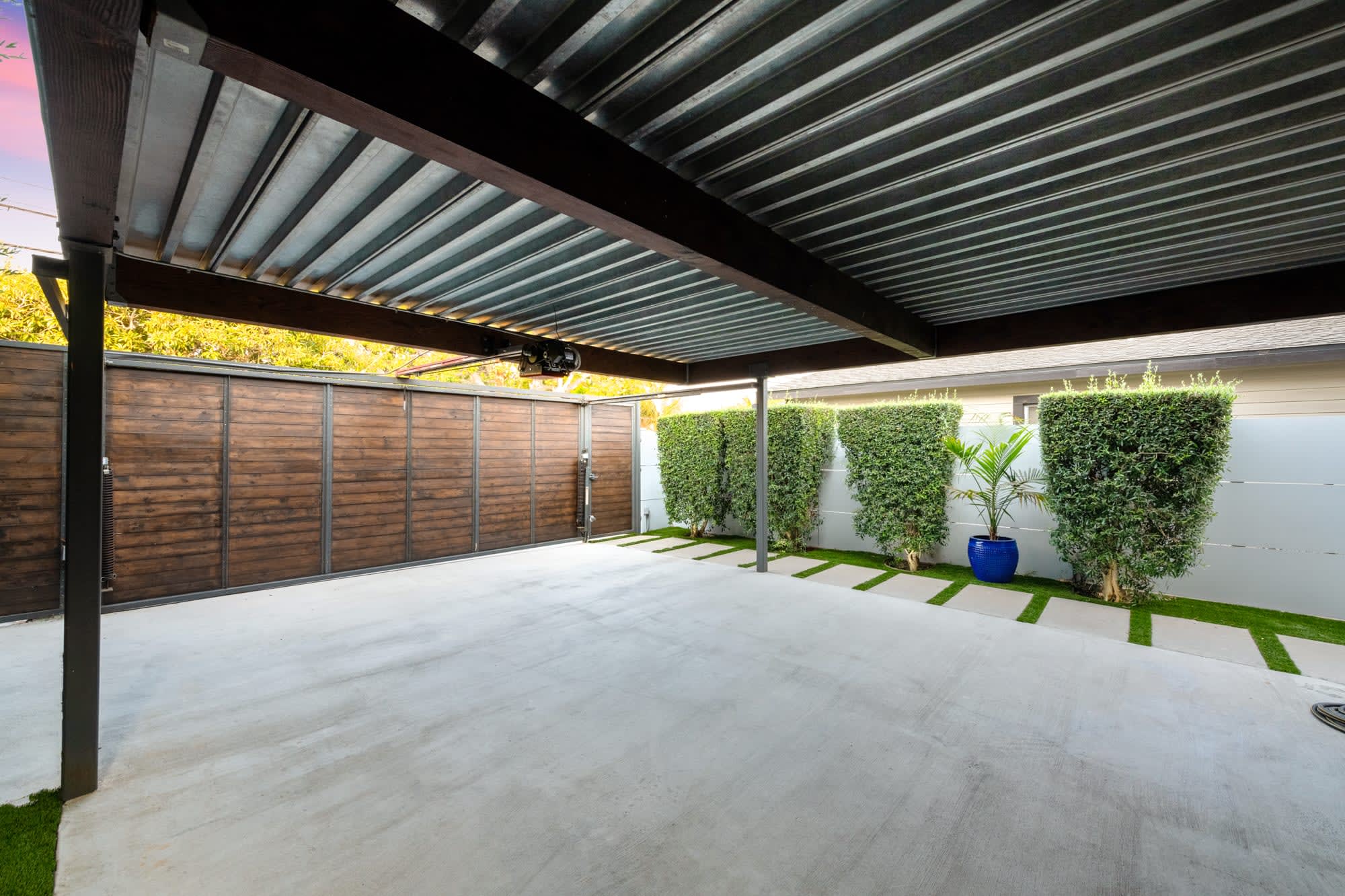 listing-img