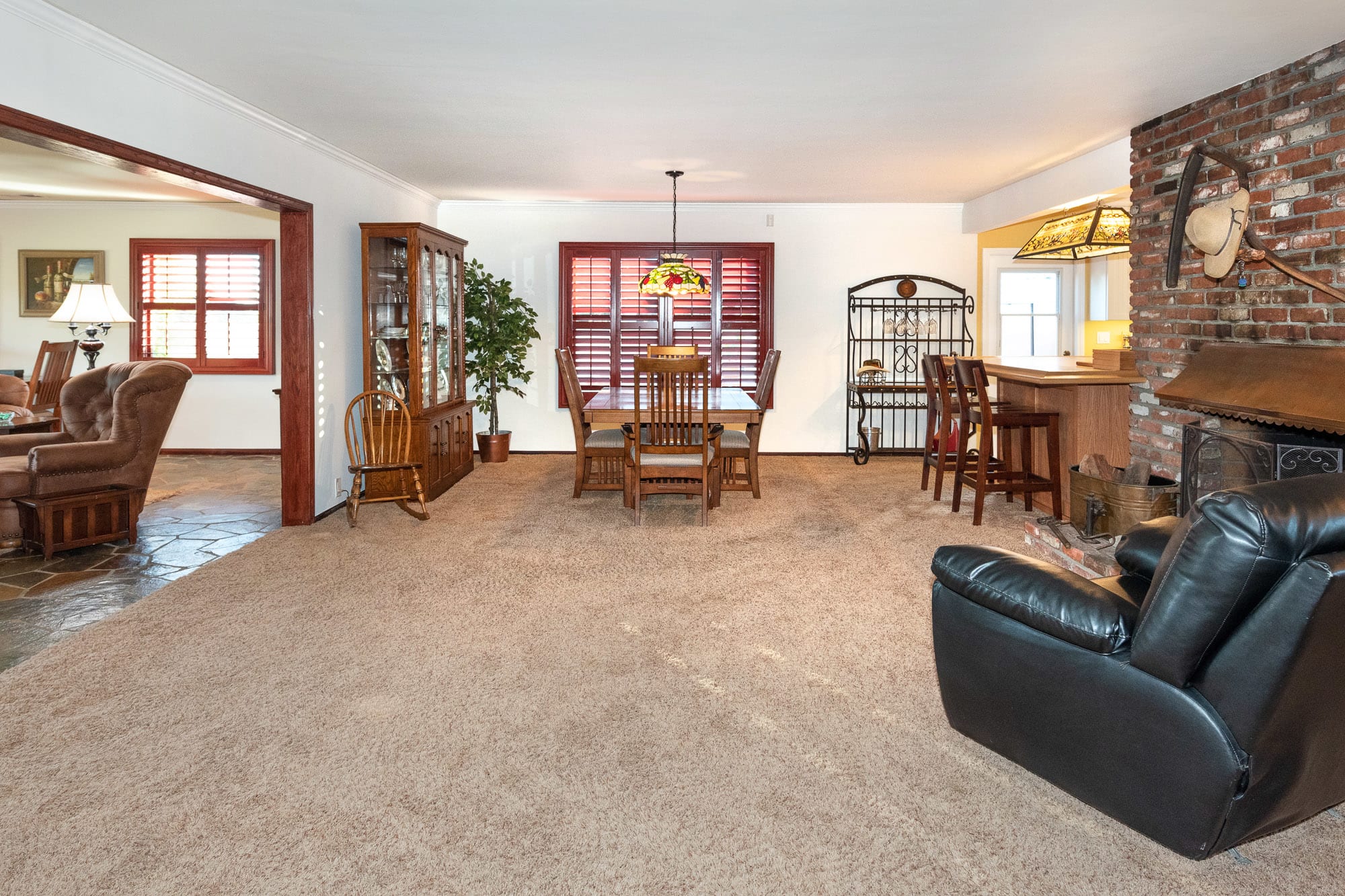 listing-img