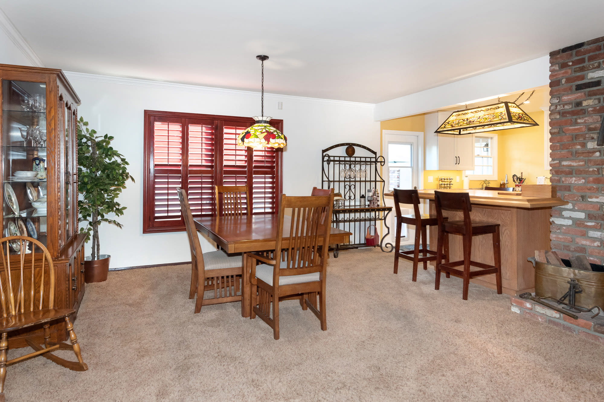 listing-img