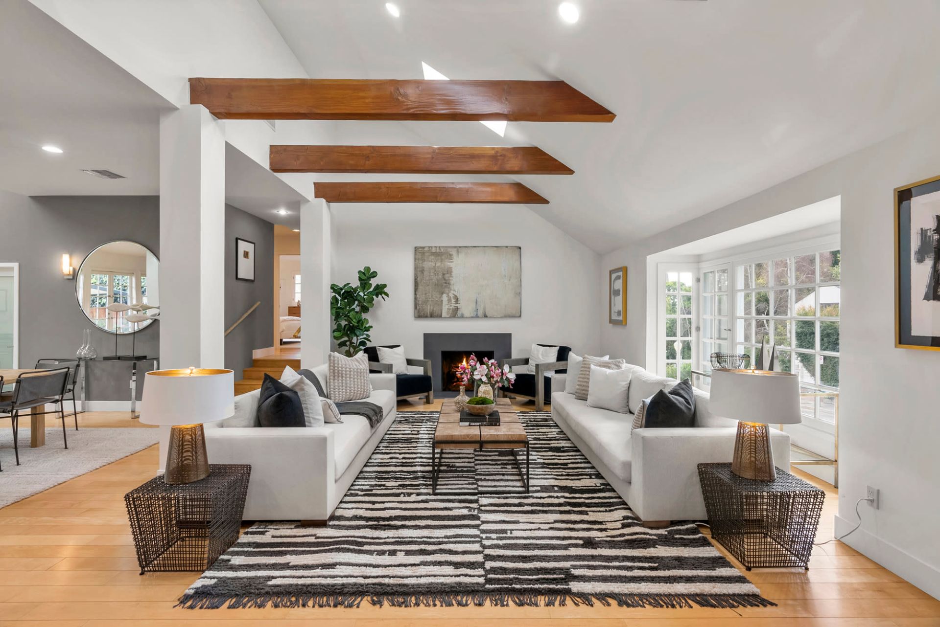 listing-img