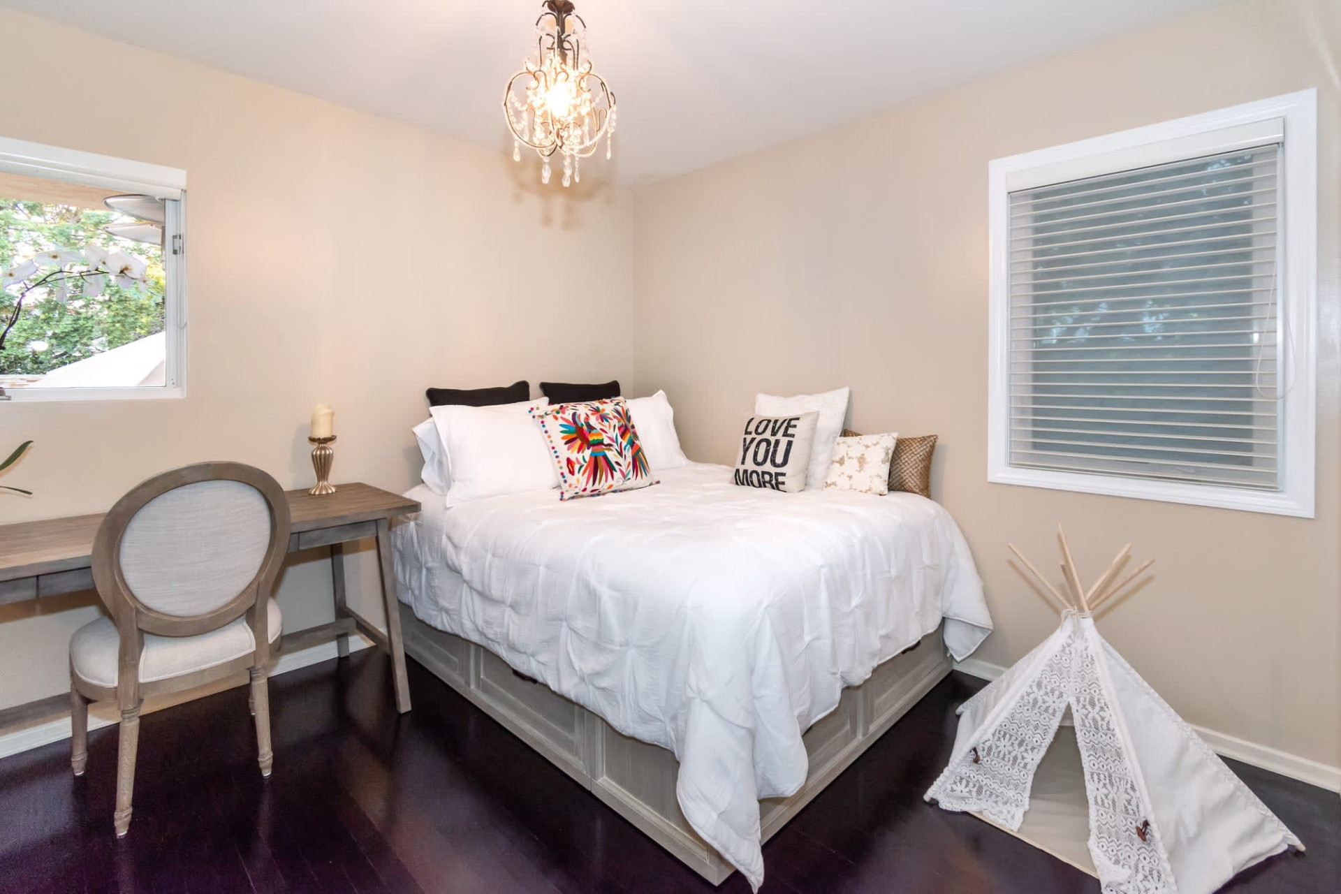listing-img