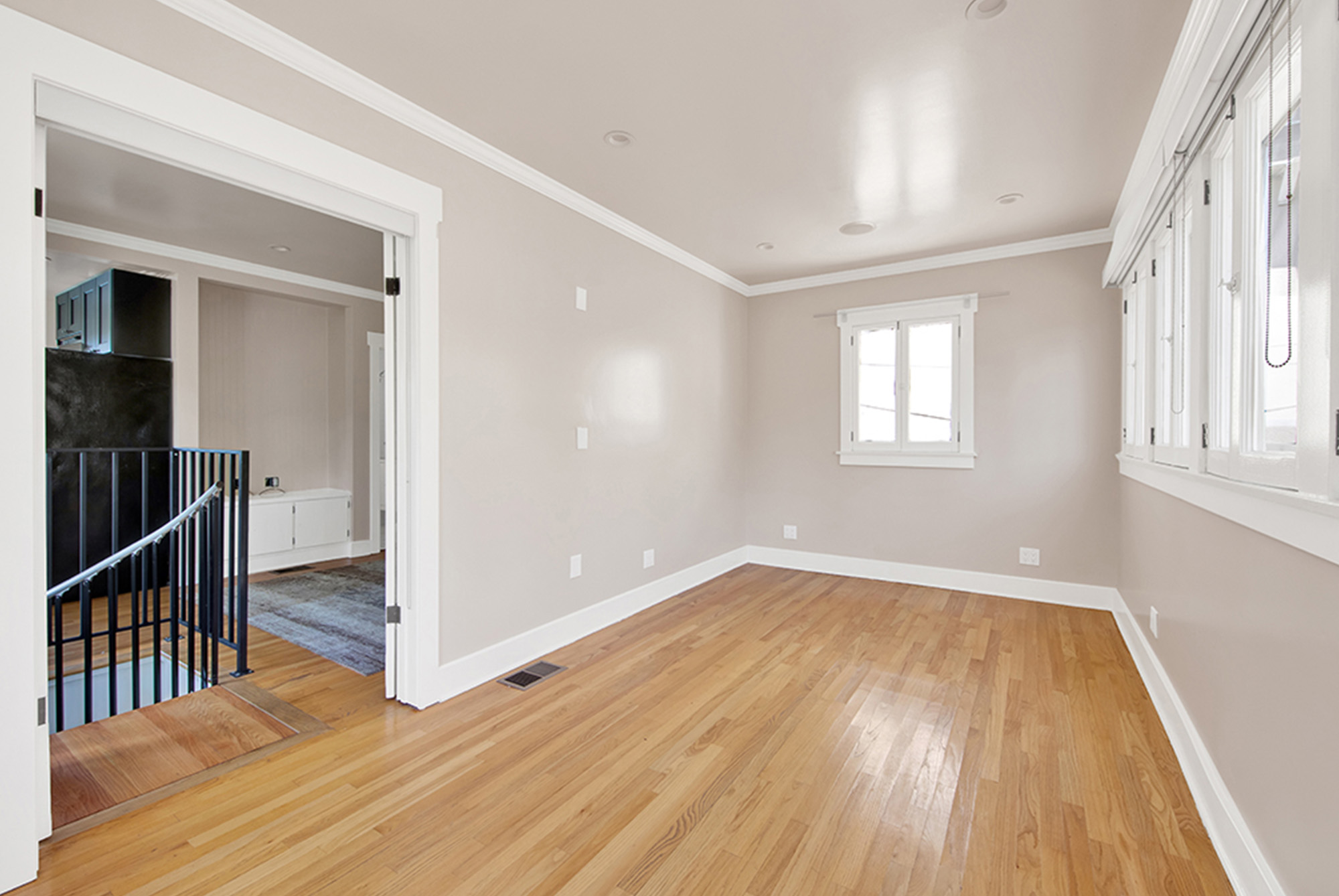 listing-img
