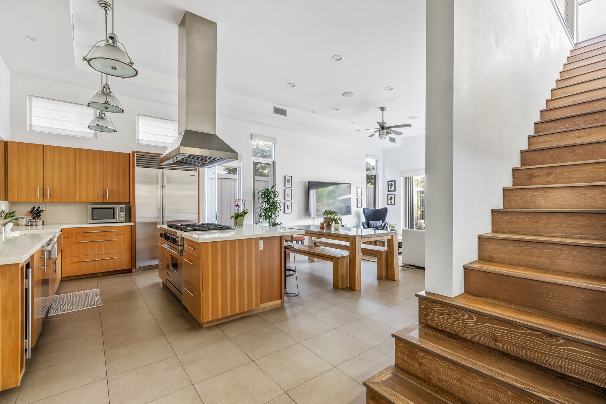 listing-img