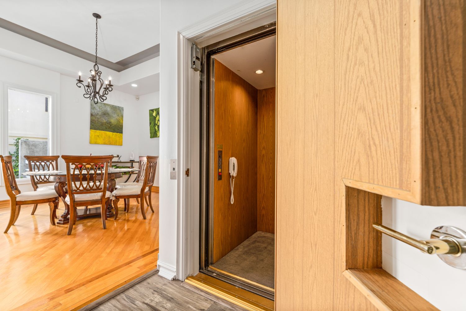 listing-img