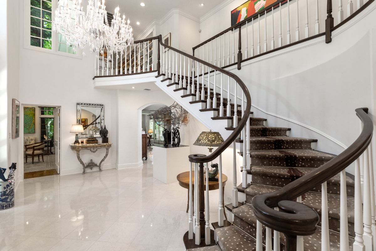 listing-img