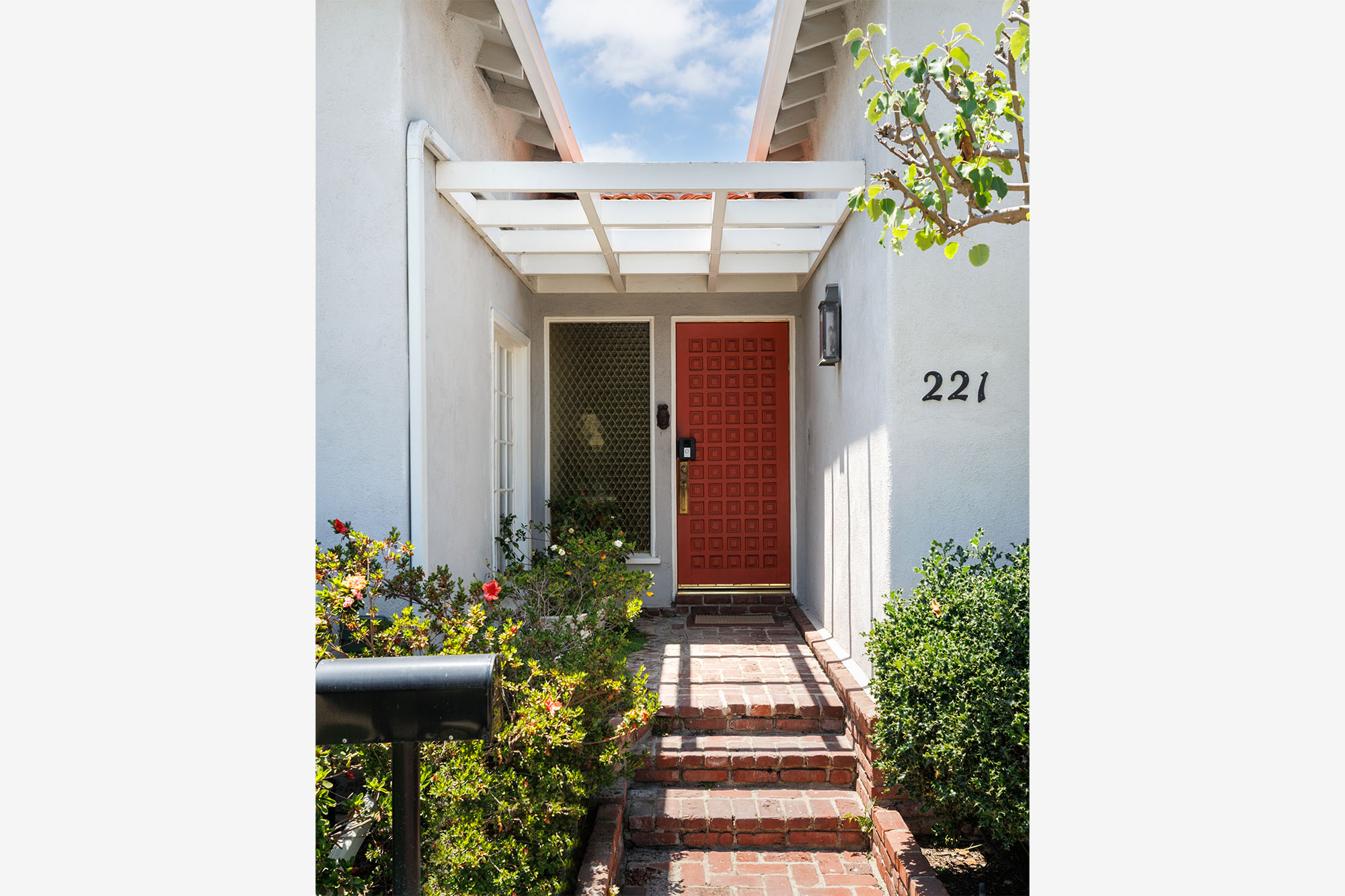 listing-img