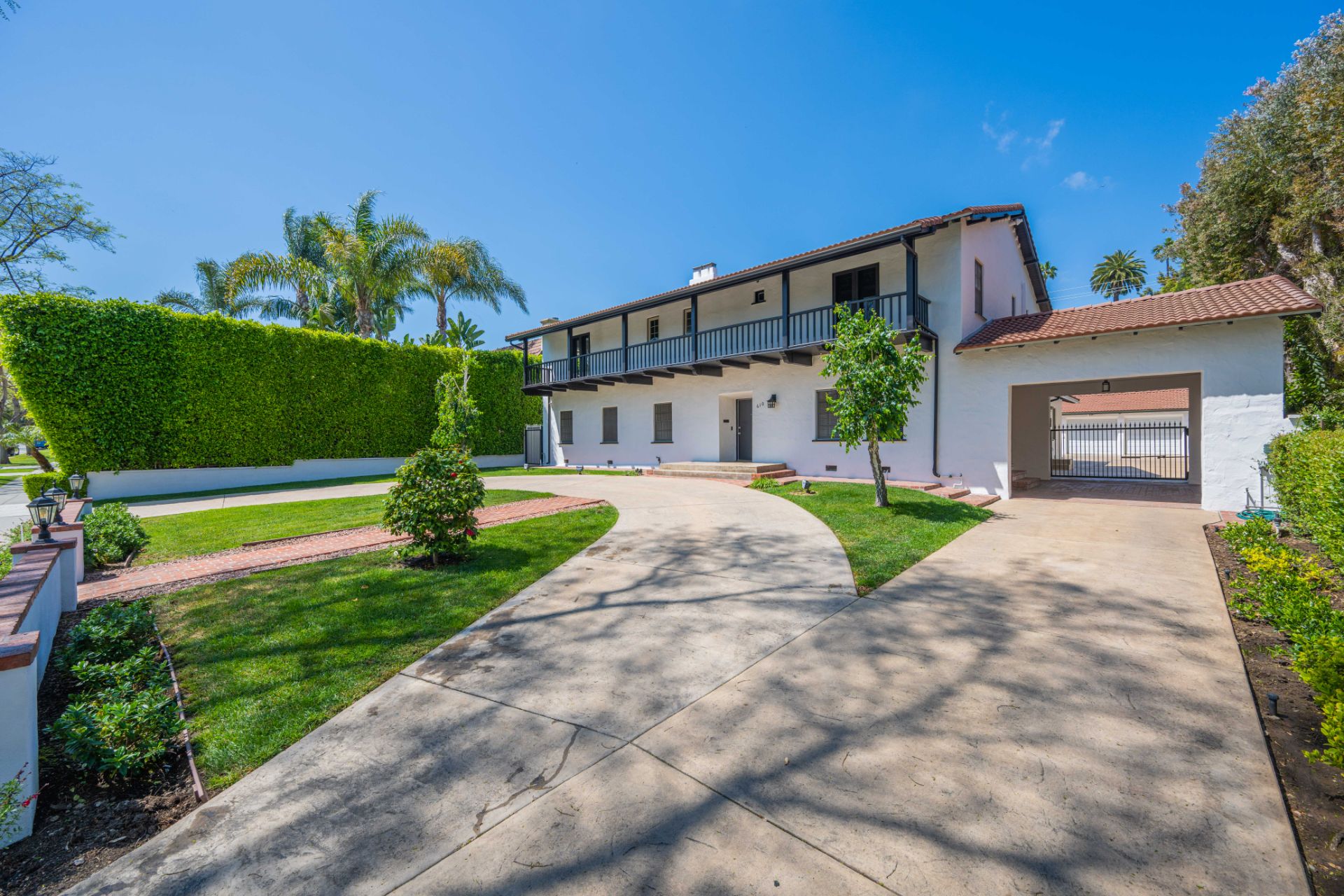 listing-img