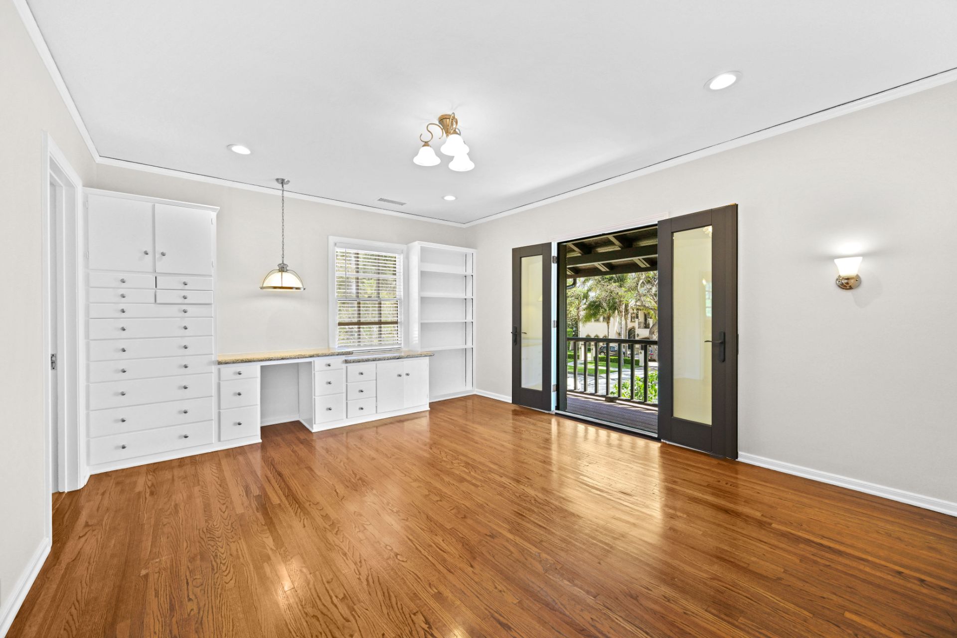 listing-img