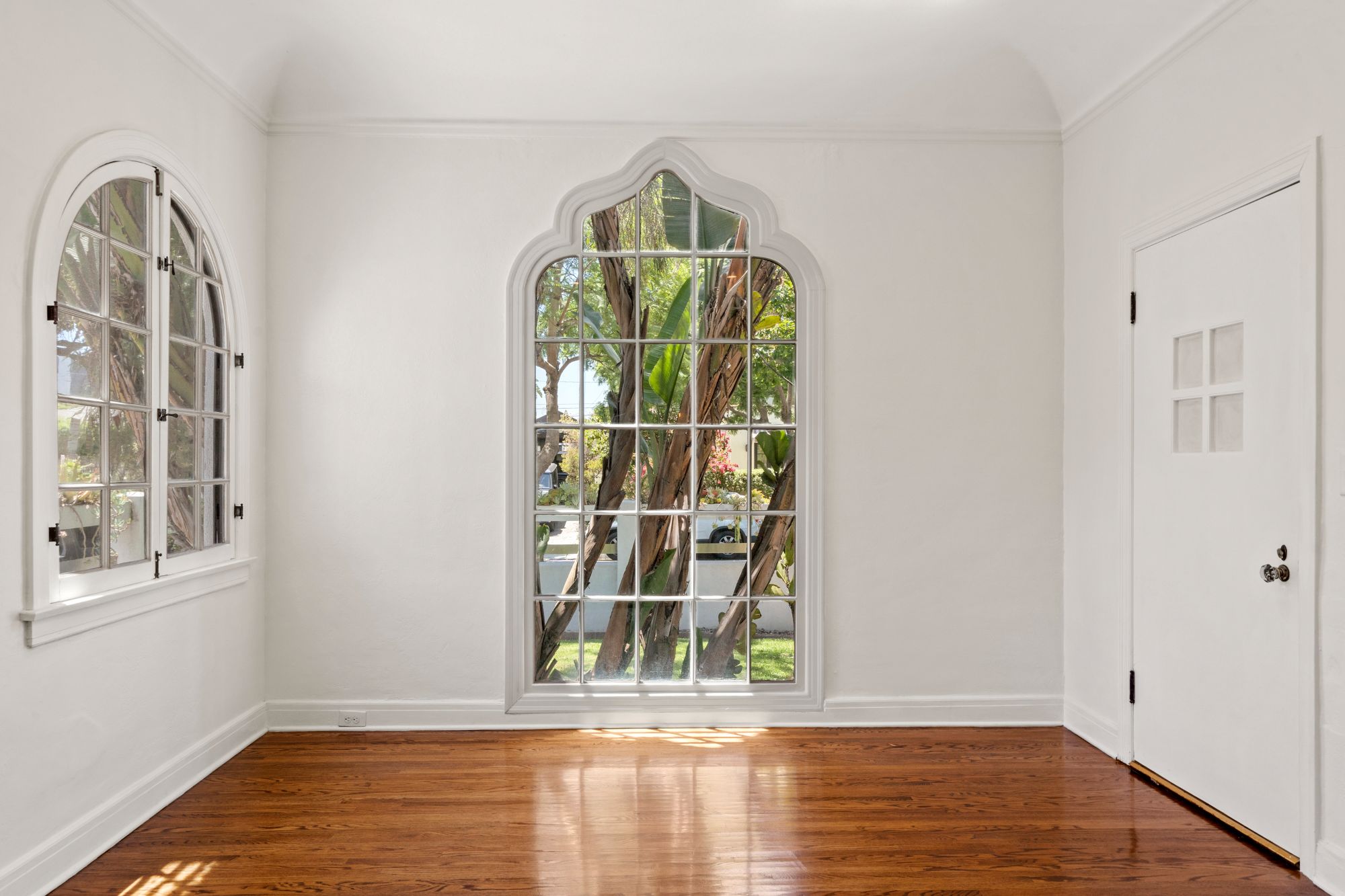 listing-img