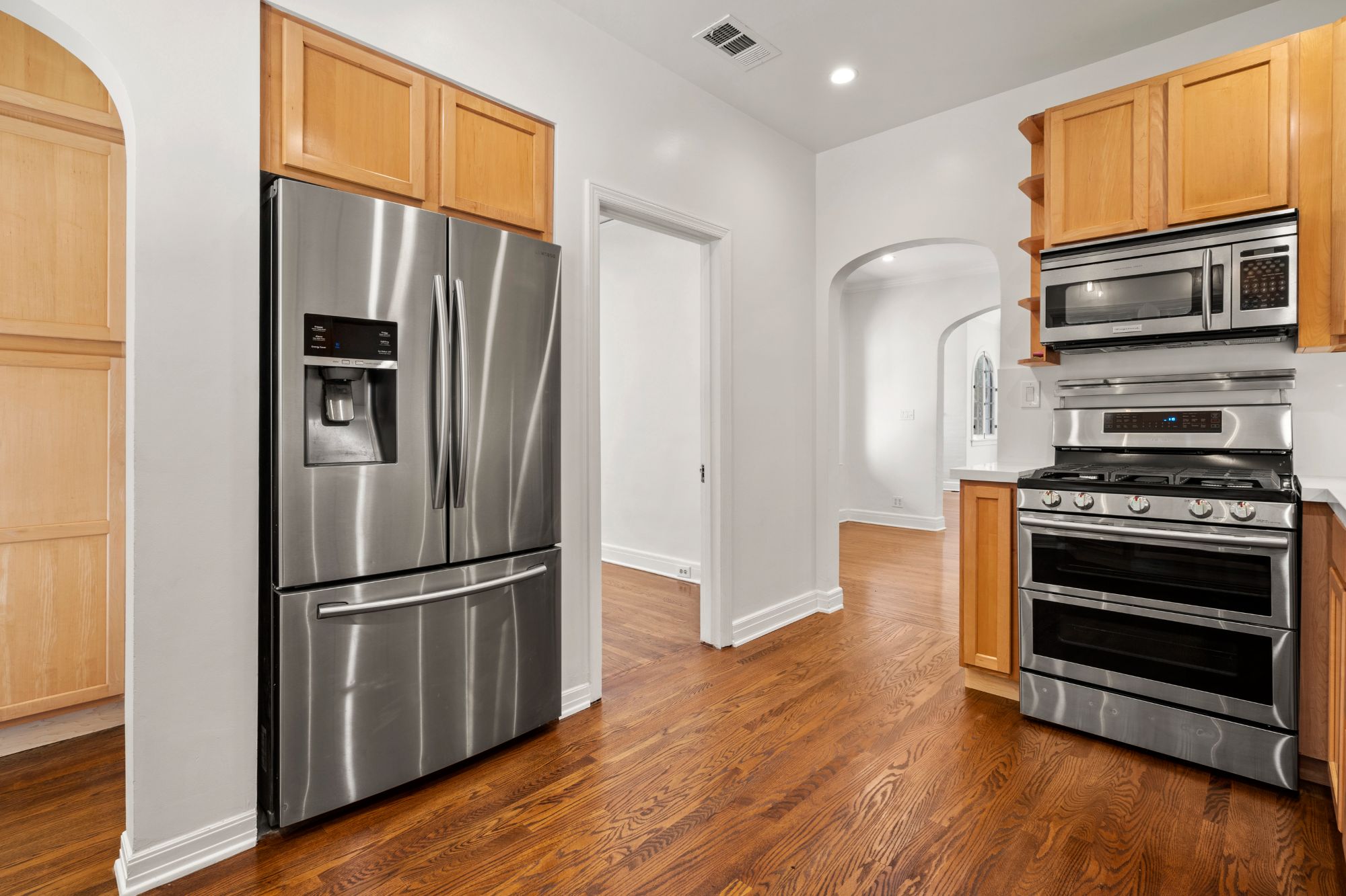 listing-img