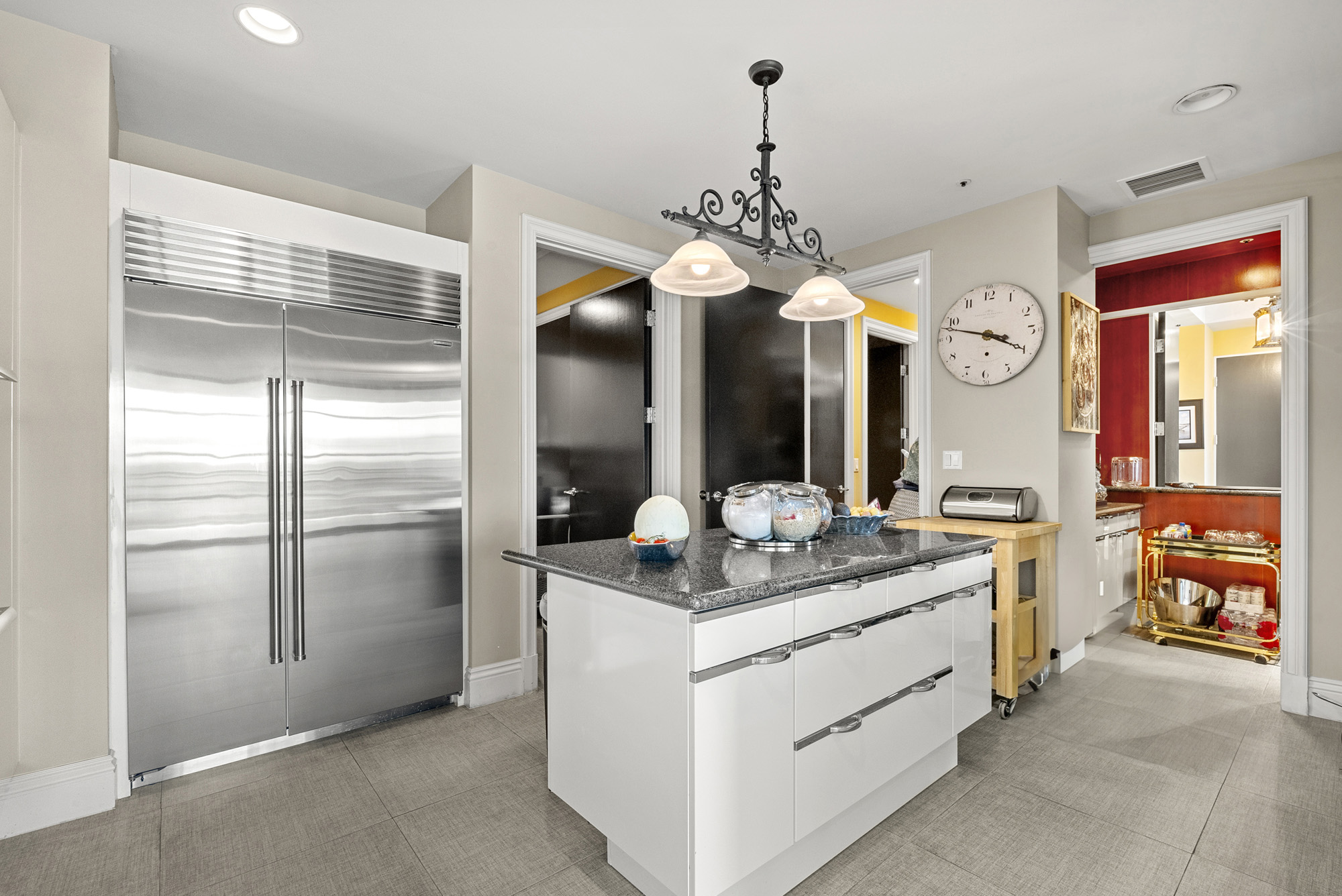 listing-img