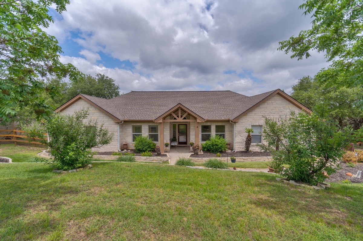 Lovely One Story Ranch Home Just Listed!