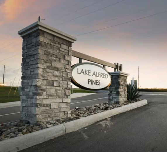 Lake-Alfred-Pines-1