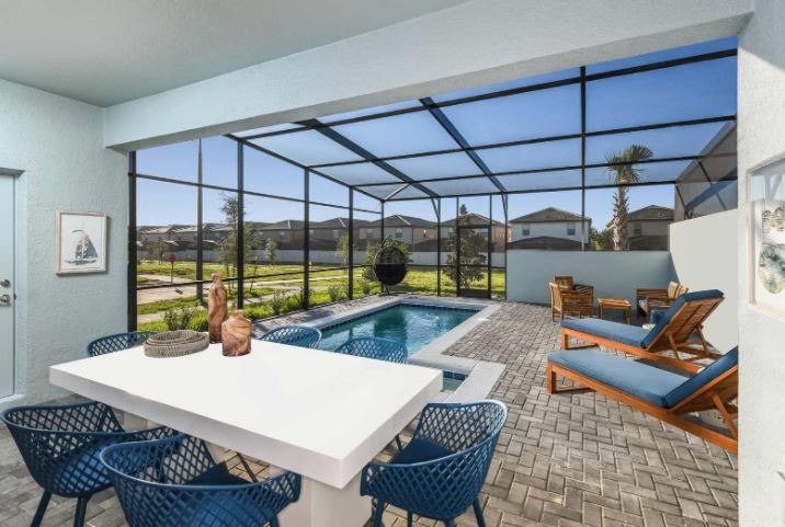 Windsor at Westside town homes with pools for sale
