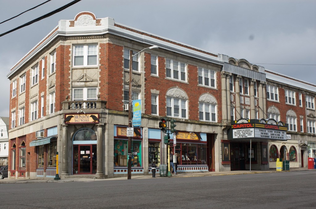 Arlington_MA_Capitol_Theater_Building
