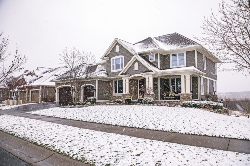 The Biggest Perks of Buying a Home This Winter