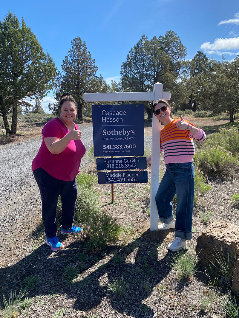 Home in Sisters - Suzanne Carvlin & Maddie Fischer