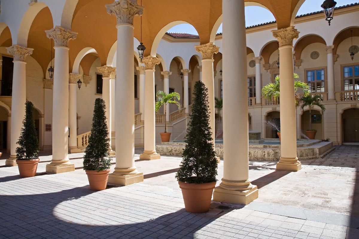 A GUIDE TO THE TOP CORAL GABLES COUNTRY CLUBS AND GOLF COURSES