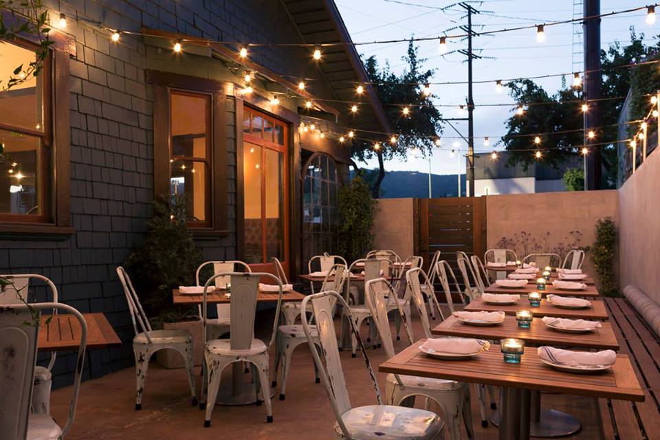 Al Fresco Dining