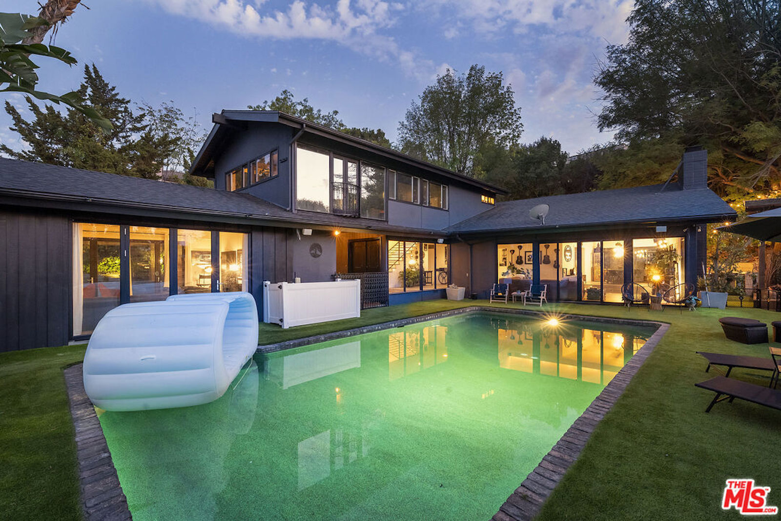 Property Banner