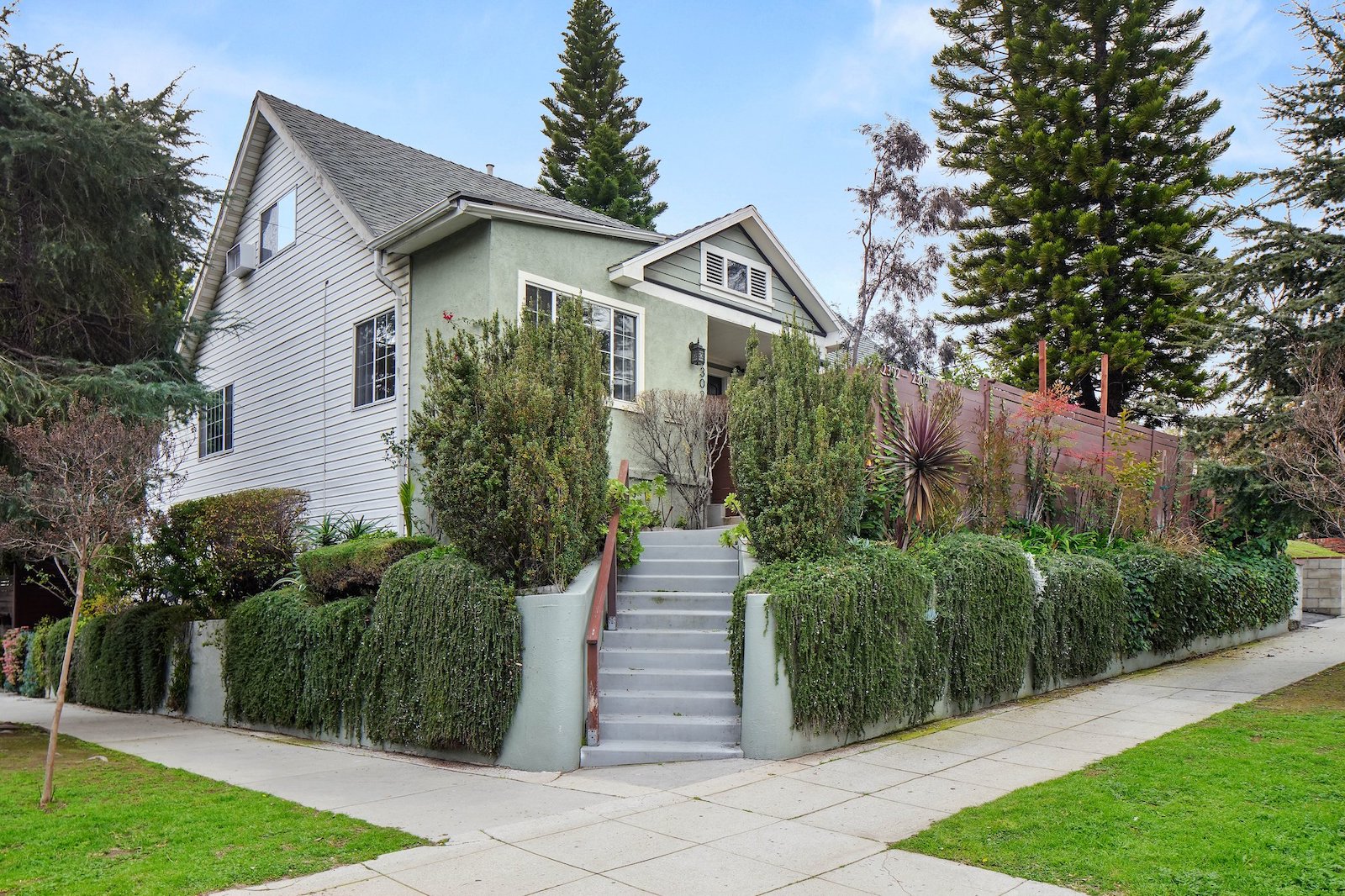 Property Banner