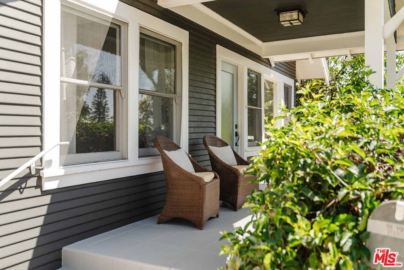 Property Banner