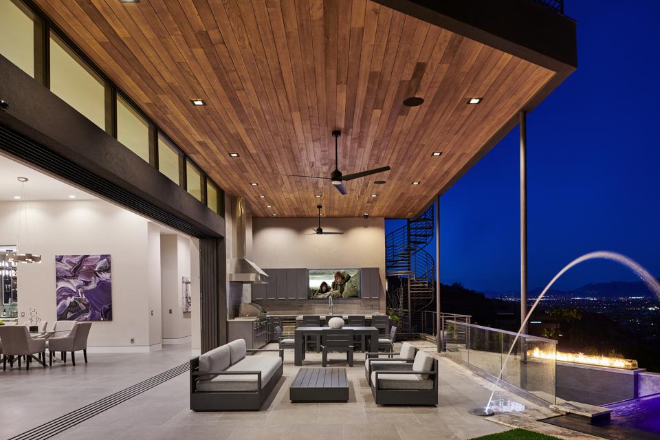 How They Closed It: Desert Spec Build Sets Pair Of Arizona Records