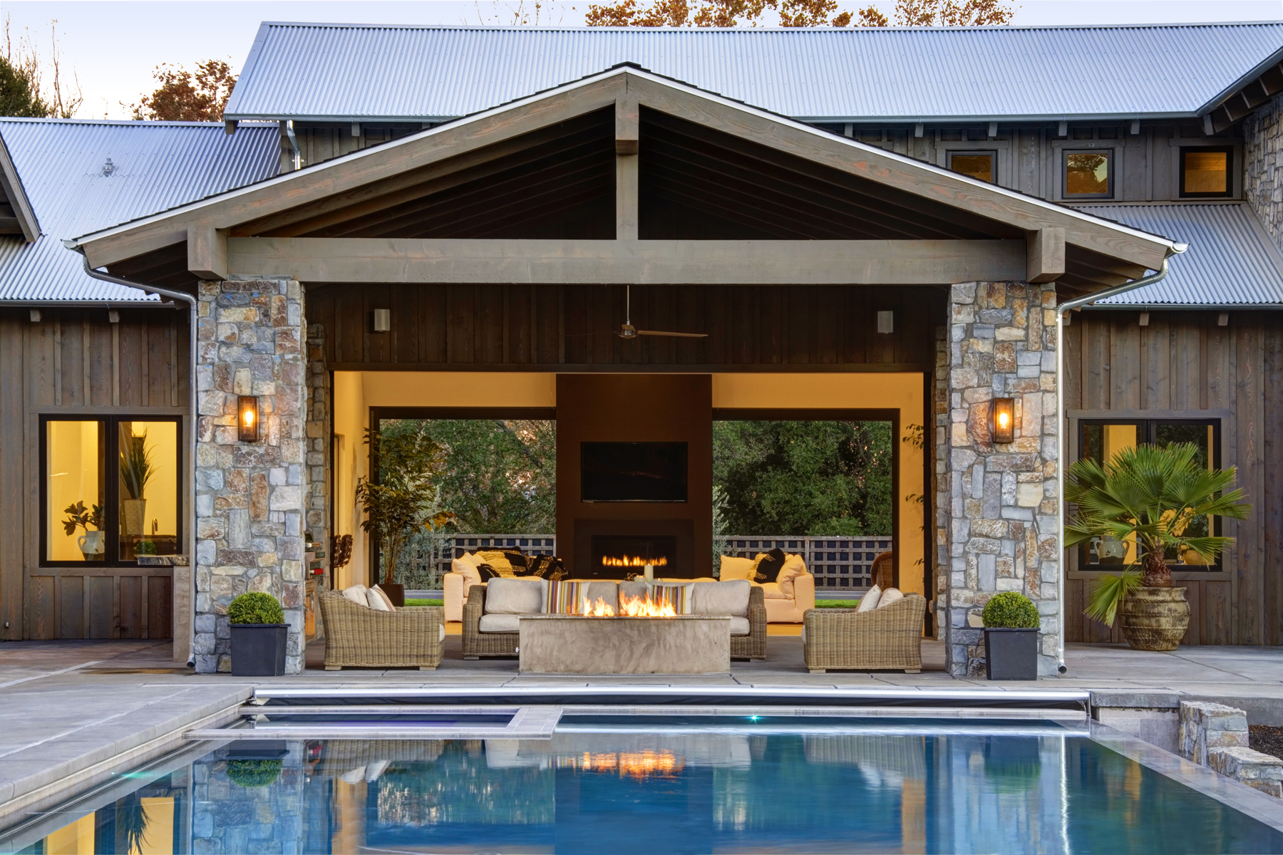 01B _MG_7449adjustEDIT- 199ZinfandelLane