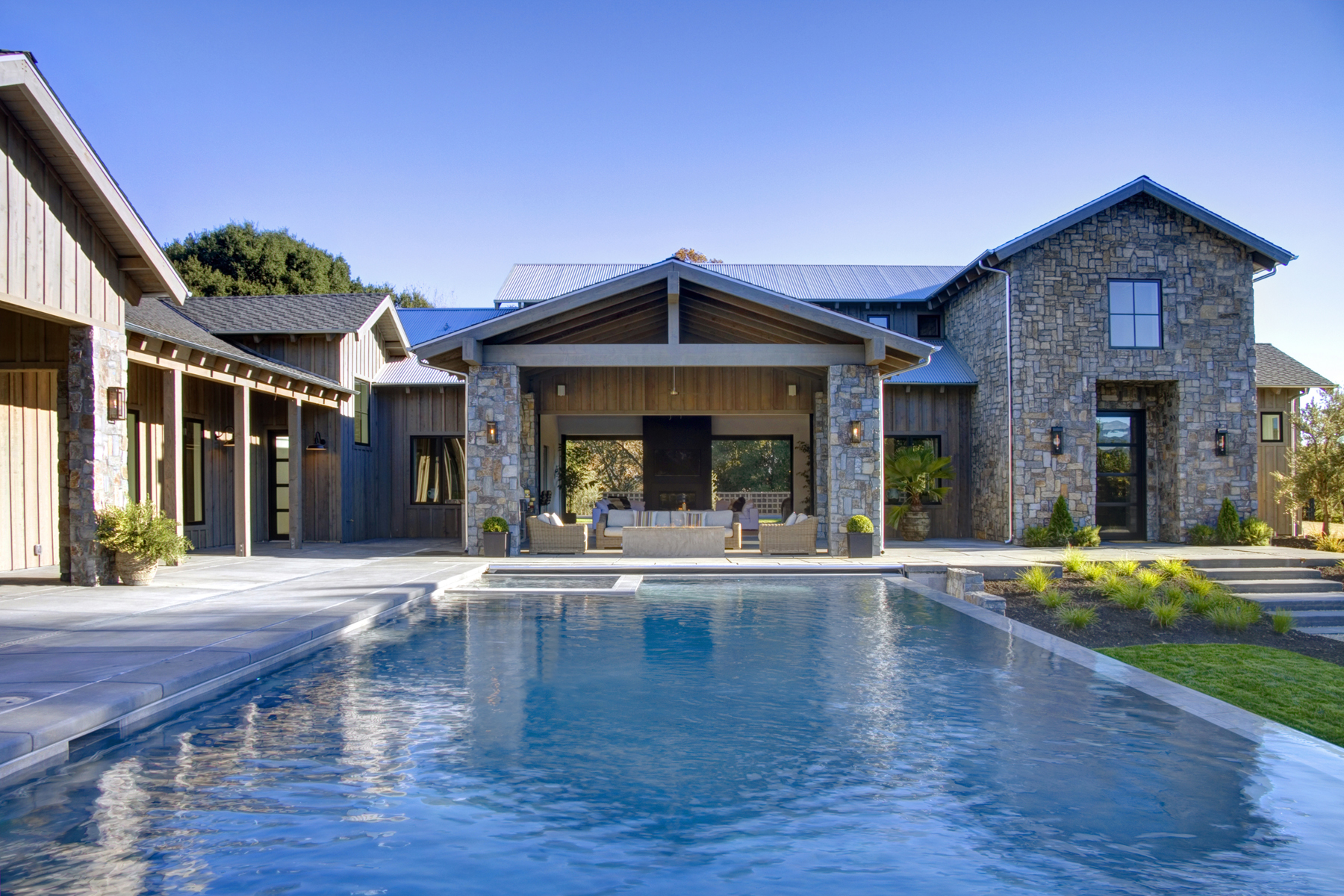 02B _MG_9417adjustEDIT- 199ZinfandelLane