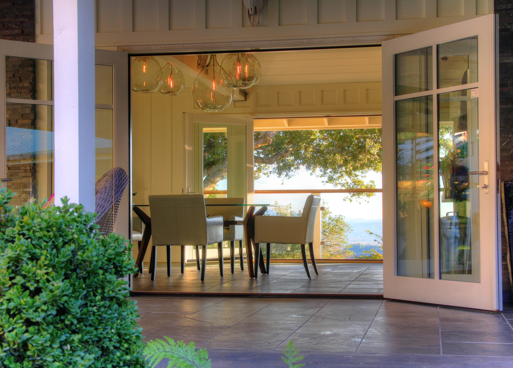 09 16_DINING- 2210SodaCanyon