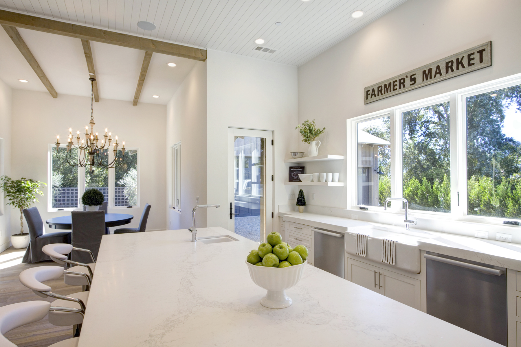 17 12photo- 199ZinfandelLane