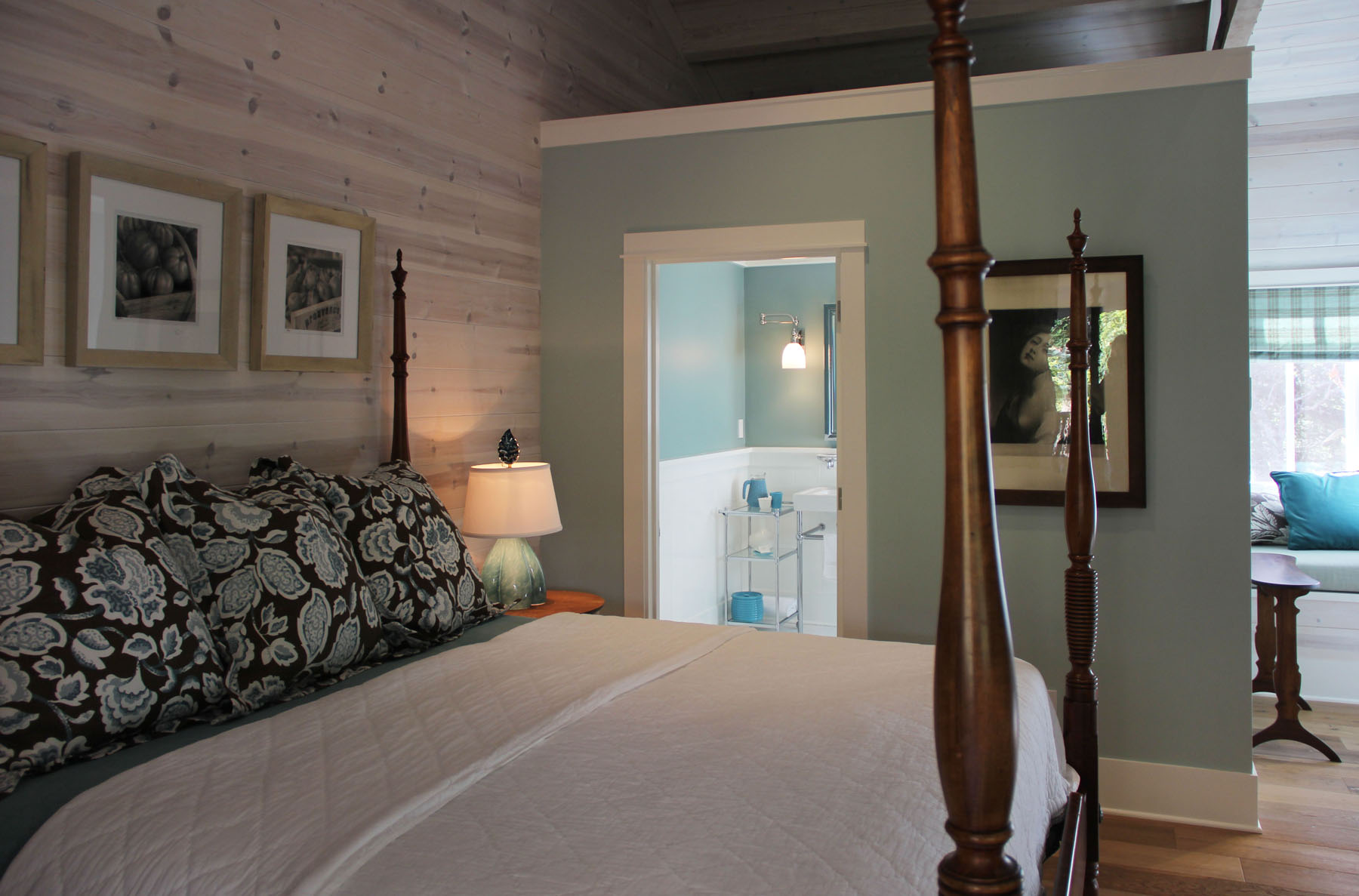 19 25_Bed2- 2210SodaCanyon