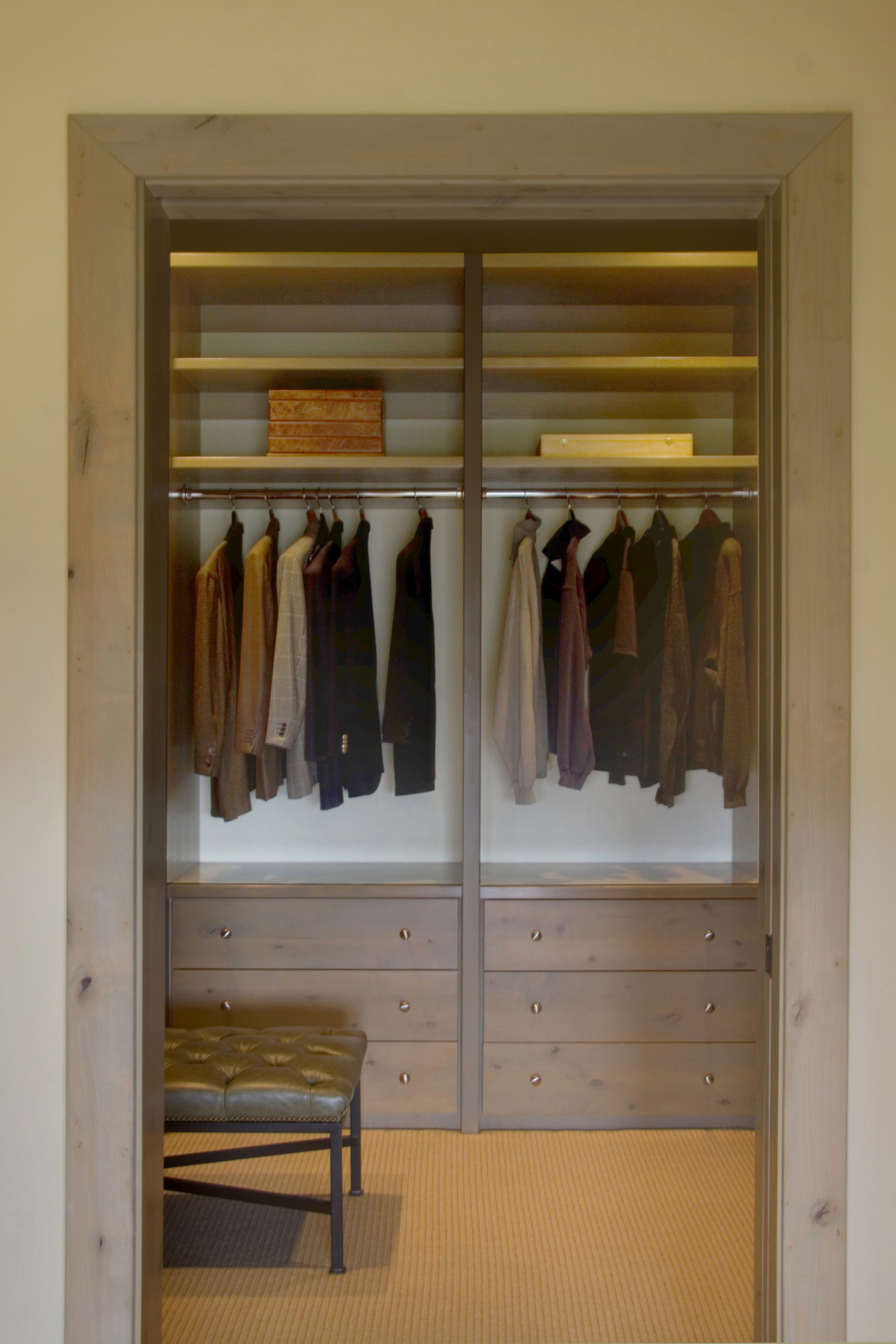 19b 5photo ii Smaller - 7040SilveradoTrl