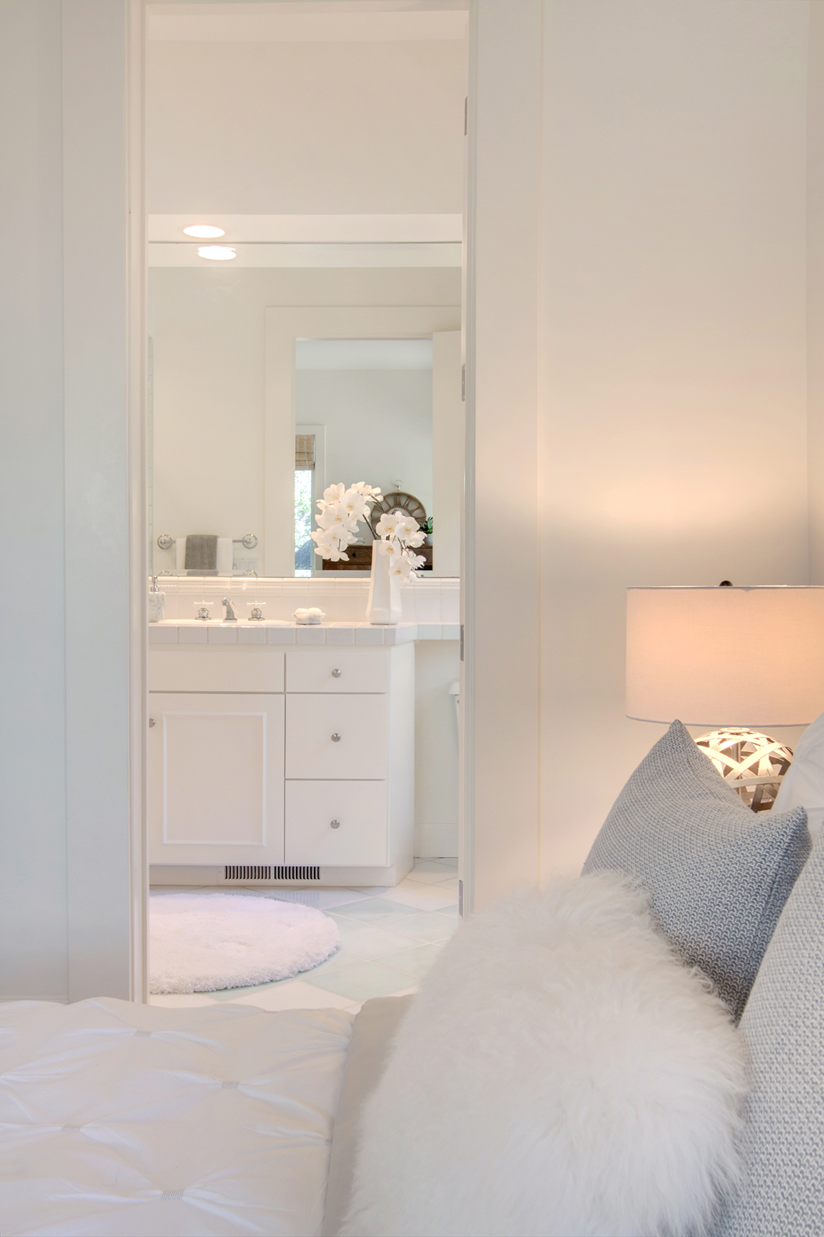 20 11photo - 2373NThird